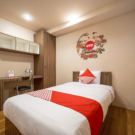 Oyo 291 Medan City Syariah Екстер'єр фото