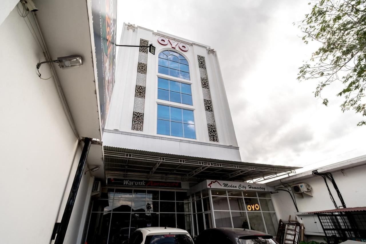 Oyo 291 Medan City Syariah Екстер'єр фото