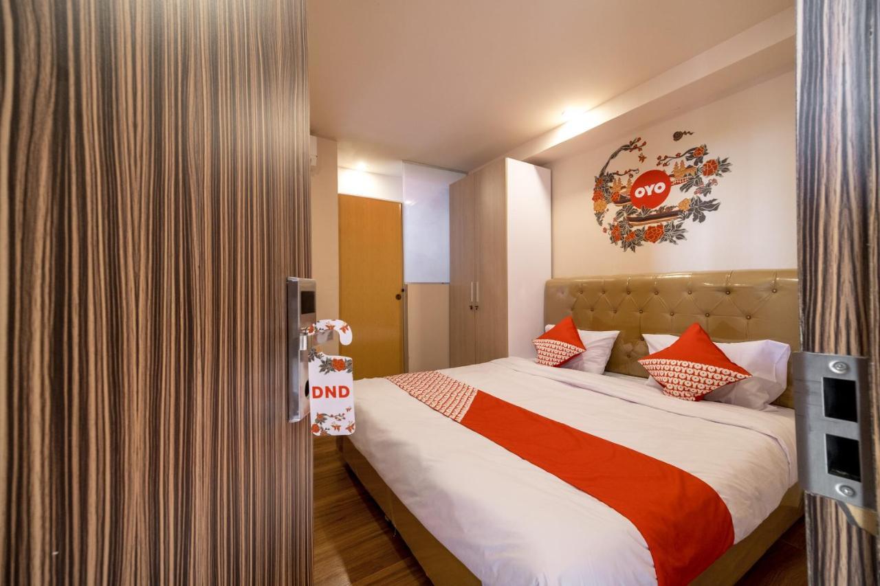 Oyo 291 Medan City Syariah Екстер'єр фото