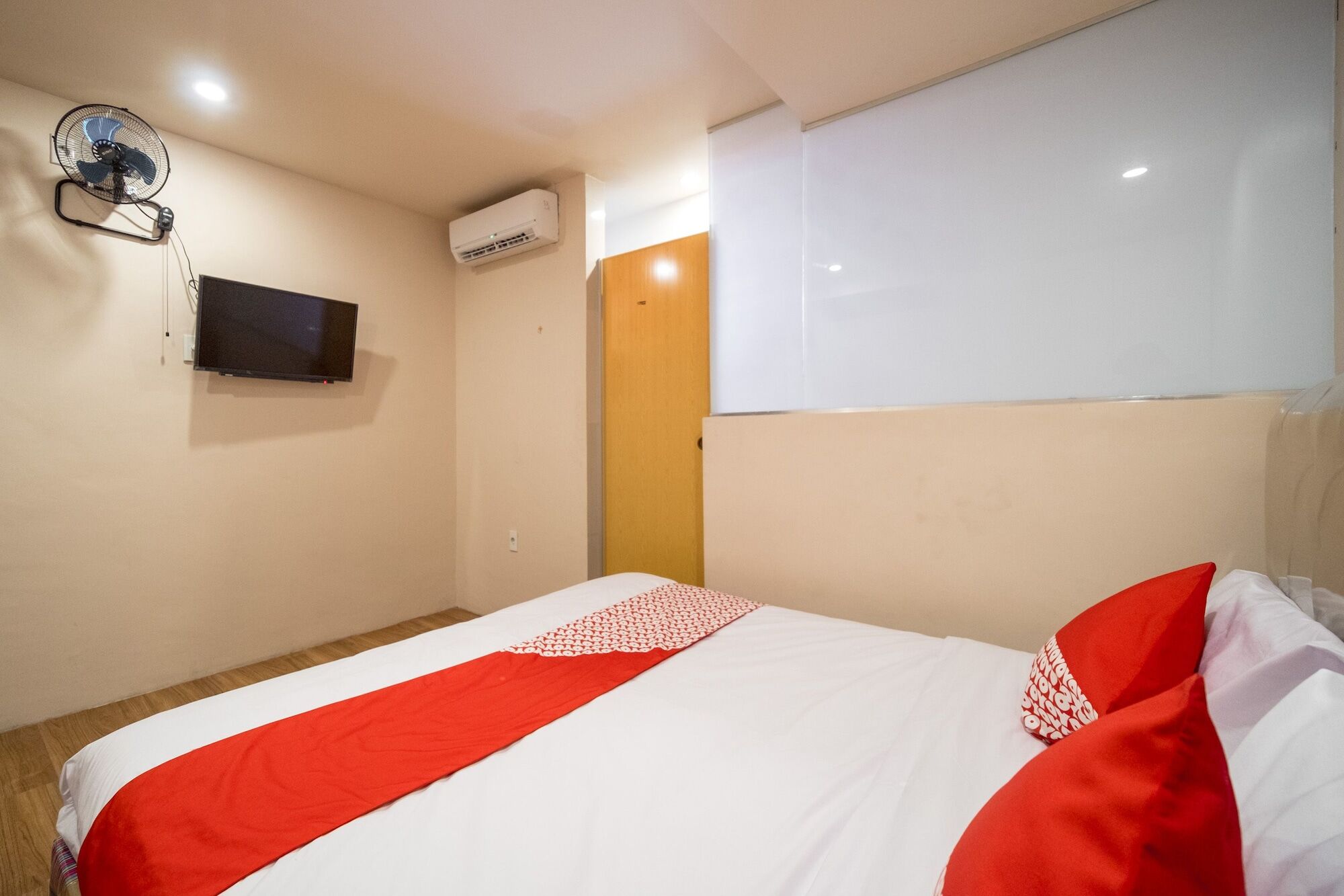 Oyo 291 Medan City Syariah Екстер'єр фото